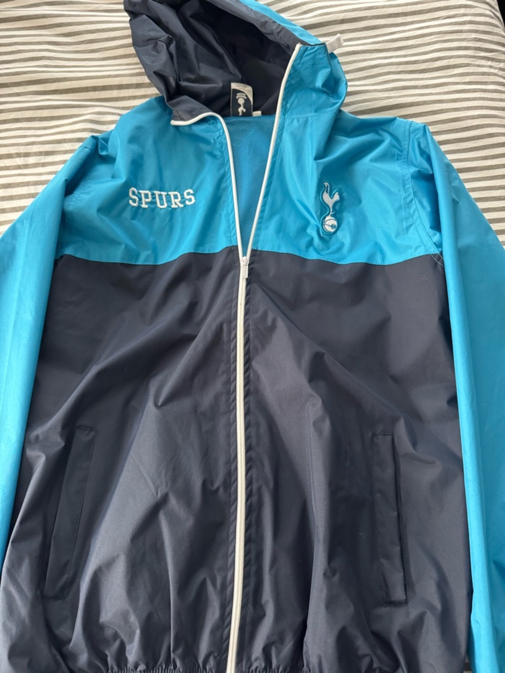 Tottenham Hotspur Black & Teal Mesh Lined Jacket - Official Merchandise